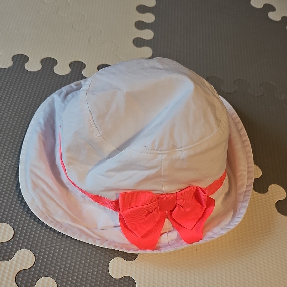 Kids White Hat with Pink Bow